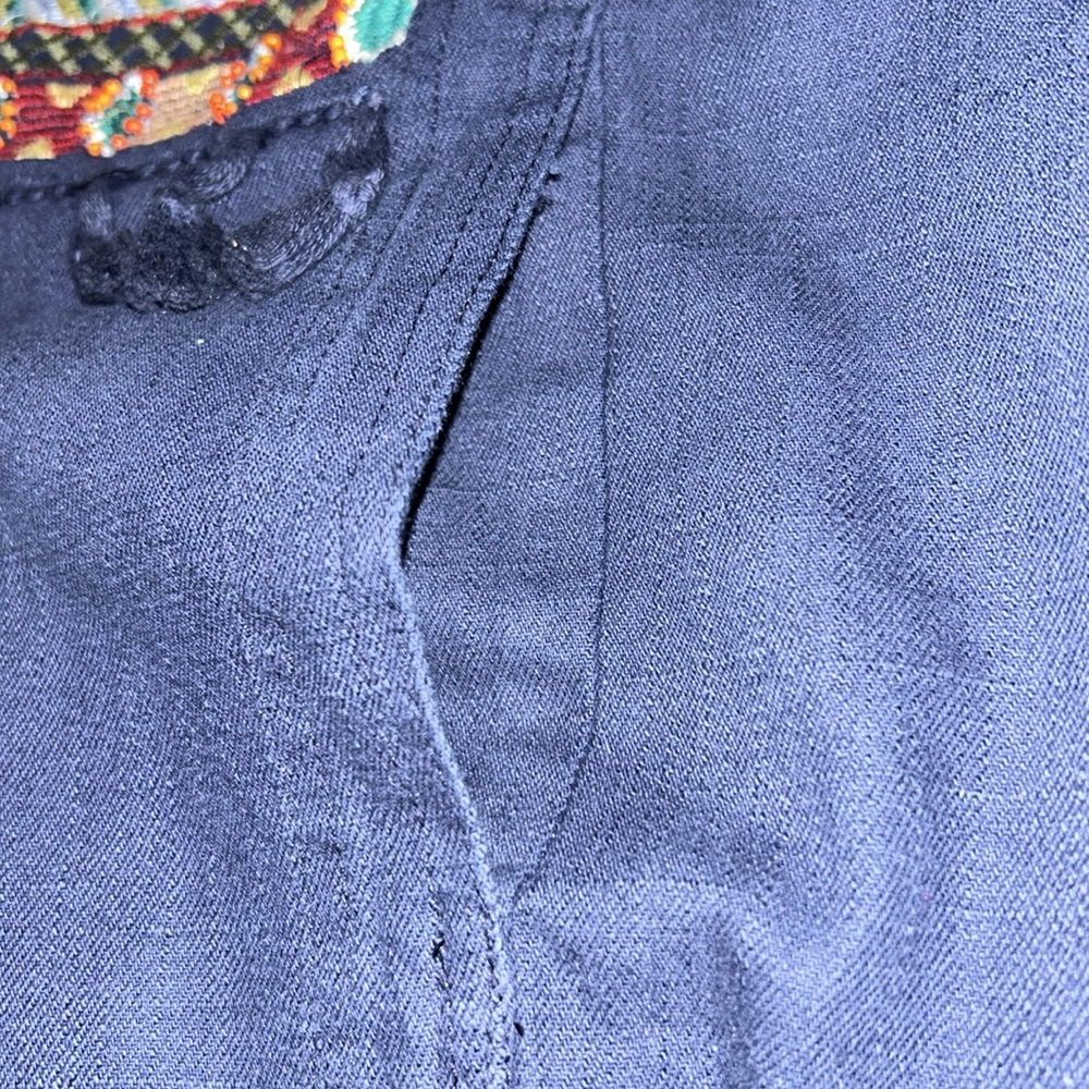 Hummingbird Embroidered Jacket - Picture 15 of 16